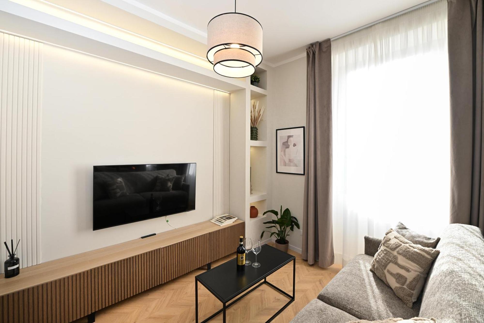 Appia Luxury Apartment